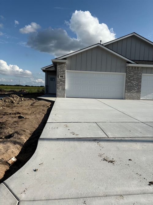 12805 E Blake St, Wichita, KS, 67230-5601 | Card Image