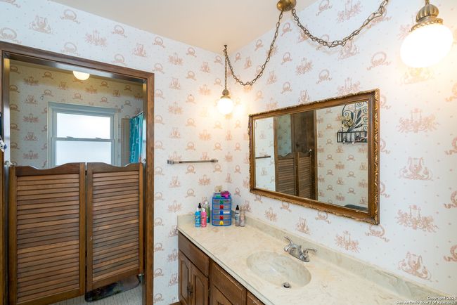 309 Crestwind Dr, House other with 5 bedrooms, 5 bathrooms and null parking in Windcrest TX | Image 41