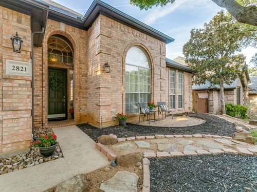 2821 Saint Andrews Dr, Flower Mound, TX, 75022-4353 | Card Image