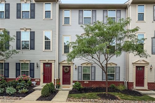 1388 Annette Court, Lakewood, OH, 44107 | Card Image