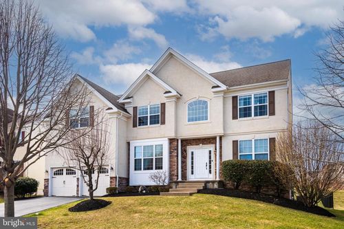 4127 Crescent Dr, CHESTER SPRINGS, PA, 19425-3911 | Card Image