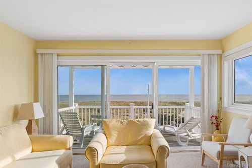 1b-281 Dune Road, Southampton, NY, 11978 | Card Image