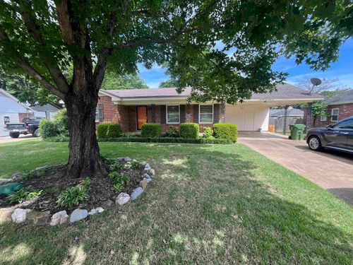 7246 Pam Dr, Millington, TN, 38053-3818 | Card Image