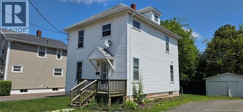 5 Maple St, Moncton, NB, E1C6A2 | Card Image