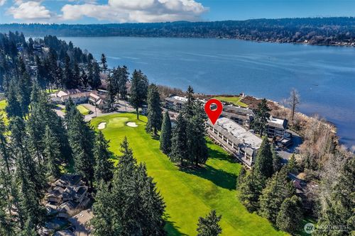 c302-16929 Inglewood Rd Ne, Kenmore, WA, 98028-3943 | Card Image