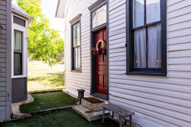Entrance to property | Image 21