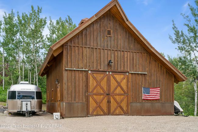 2815 Black Sheep Farm Rd, House other with 4 bedrooms, 5 bathrooms and null parking in Alta WY | Image 38