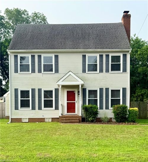 4 Cambridge Pl, Hampton, VA, 23669-2408 | Card Image