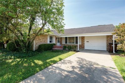 386 Cherrywood Drive, House other with 4 bedrooms, 2 bathrooms and null parking in Fairborn OH | Image 1