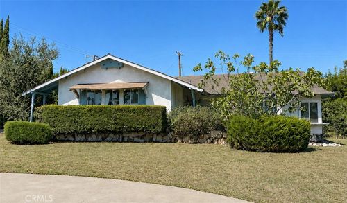 5502 Mountain View Ave, Yorba Linda, CA, 92886-5453 | Card Image