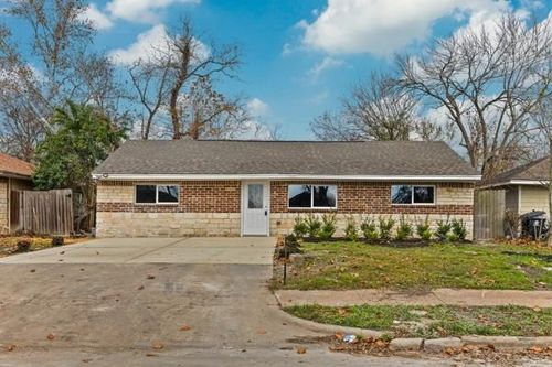 3031 Sunnydale Dr, Houston, TX, 77051-4635 | Card Image