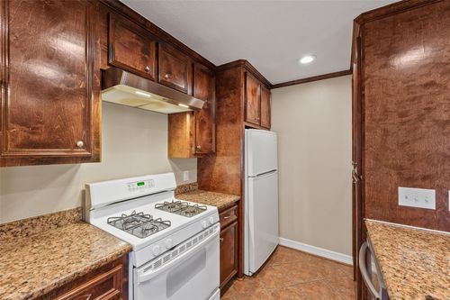 apt-a-511 Turner Dr, Houston, TX, 77076-4300 | Card Image