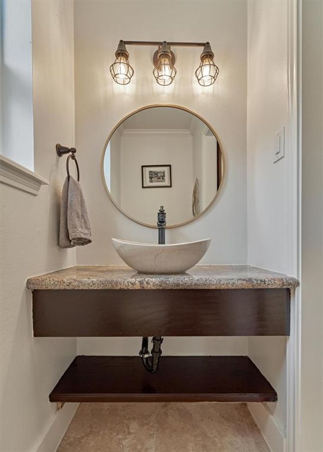 6102 Darby Way, House other with 5 bedrooms, 3 bathrooms and 2 parking in Spring TX | Image 18