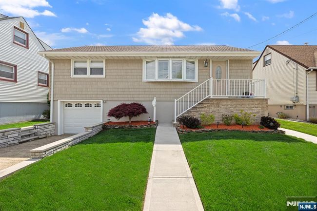1026 Gillis Pl, House other with 3 bedrooms, 2 bathrooms and null parking in Secaucus NJ | Image 5