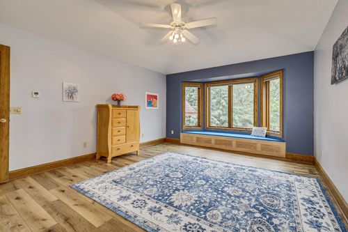17 Lake Ct, North Oaks, MN, 55127-6209 | Card Image