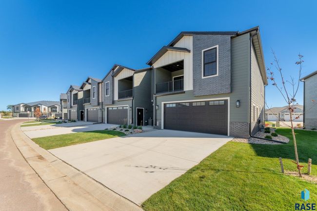 8613 W Shoreline Pl, Townhouse with 3 bedrooms, 3 bathrooms and null parking in Sioux Falls SD | Image 22