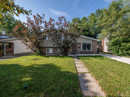 30933 Grandview Ave, Westland, MI, 48186-5060 | Card Image