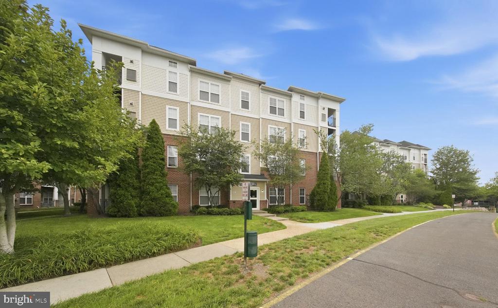 Residential Lease in CHANTILLY 2