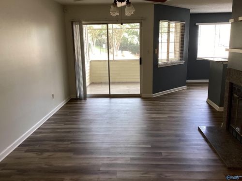 1155 Old Monrovia Rd Nw, Huntsville, AL, 35806-3546 | Card Image