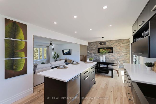 3243 St John's Sideroad, House other with 7 bedrooms, 7 bathrooms and 20 parking in Cedar Valley ON | Image 11