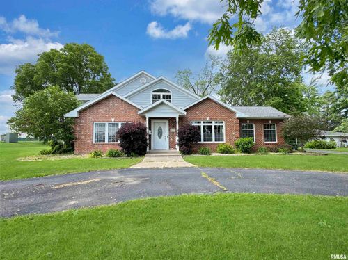 1033 Western Ave, Henry, IL, 61537-1342 | Card Image