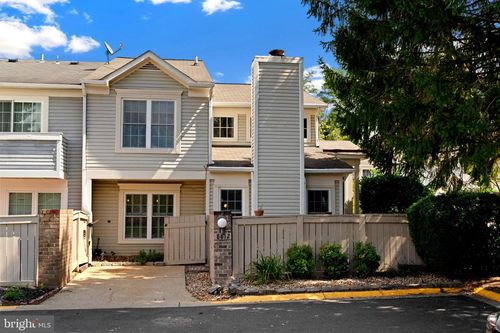 8812 Rustburg Cir, MONTGOMERY VILLAGE, MD, 20886-4932 | Card Image