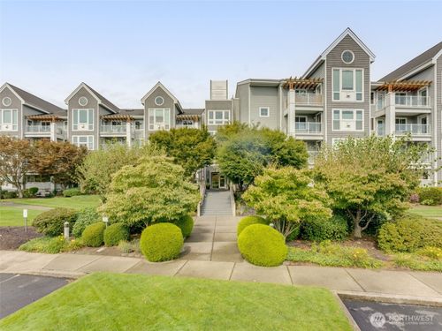 apt-132-520 Se Columbia River Dr, Vancouver, WA, 98661-8032 | Card Image