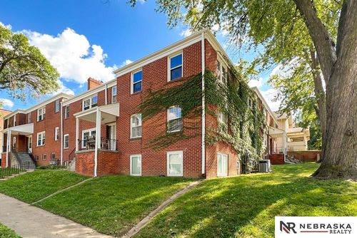 25-3167 Jackson St, Omaha, NE, 68105-1486 | Card Image