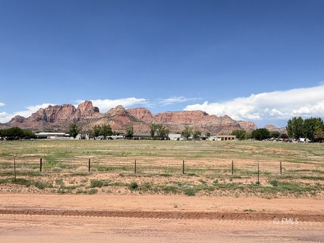Land in Colorado City