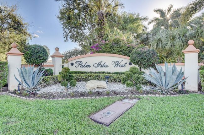 9675 Crescent View Dr N, Condo with 3 bedrooms, 2 bathrooms and null parking in Boynton Beach FL | Image 42