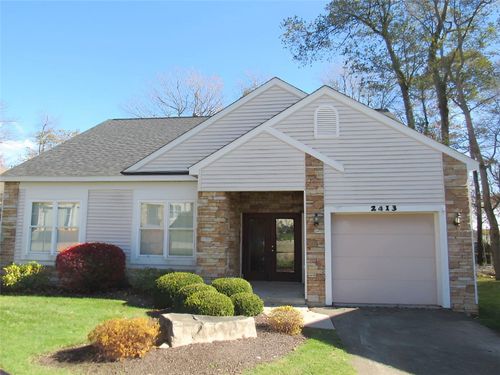 2413 S Ridge Pl, Somerset, PA, 15501 | Card Image