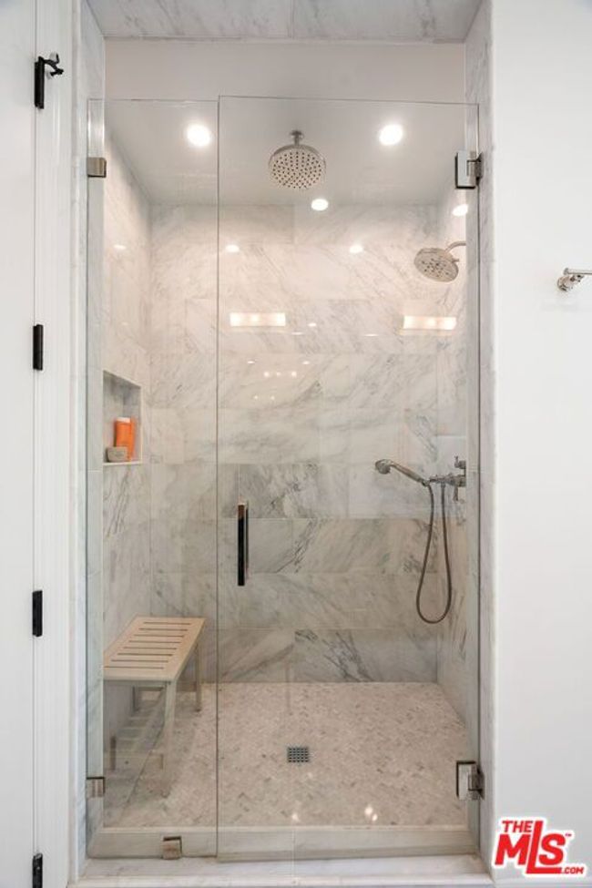 1086 Marco Pl, House other with 4 bedrooms, 4 bathrooms and 3 parking in Venice CA | Image 14