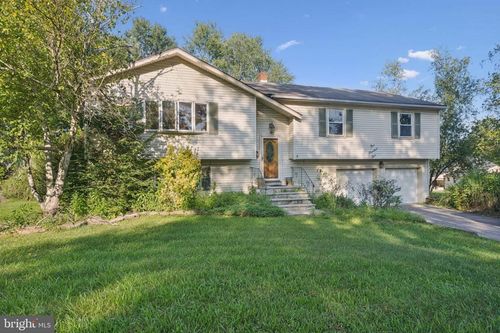 105 Canterbury Rd, Phillipsburg, NJ, 08865-2047 | Card Image