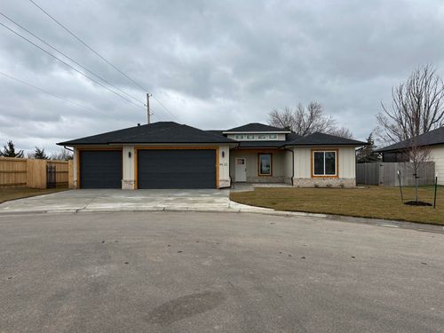 4422 N Sunny Ct, Wichita, KS, 67205-7201 | Card Image