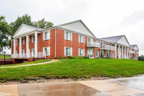 206-514 E Olive St, Marshalltown, IA, 50158-4107 | Card Image