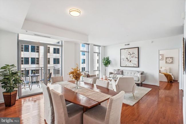UNIT-805 - 11990 Market St, Condo with 3 bedrooms, 2 bathrooms and null parking in RESTON VA | Image 7