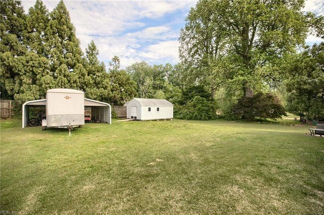 Yard | Image 4