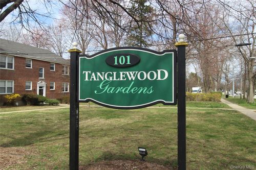 apt-2b2-101 N Broadway, White Plains, NY, 10603-4818 | Card Image