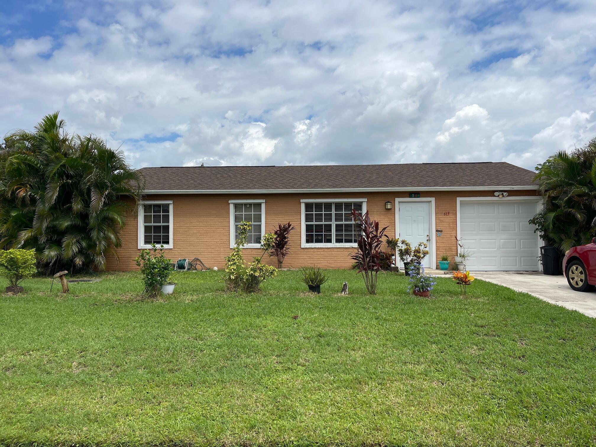 Sandbar Ter, Port Saint Lucie, FL 34953