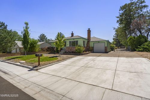 330 Sunset Dr, Reno, NV, 89509-3752 | Card Image
