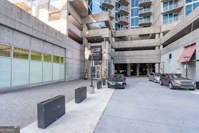 UNIT-2313 - 400 W Peachtree Street Nw, Condo with 2 bedrooms, 2 bathrooms and 2 parking in Atlanta GA | Image 2