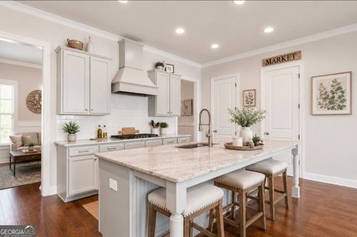 1870 Skyfall Circle, Brookhaven, GA, 30319 | Card Image