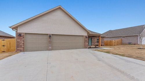 86 N Banner Ave, Farmington, AR, 72730 | Card Image