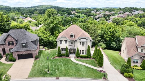1378 Sweetwater Dr, Brentwood, TN, 37027-7871 | Card Image