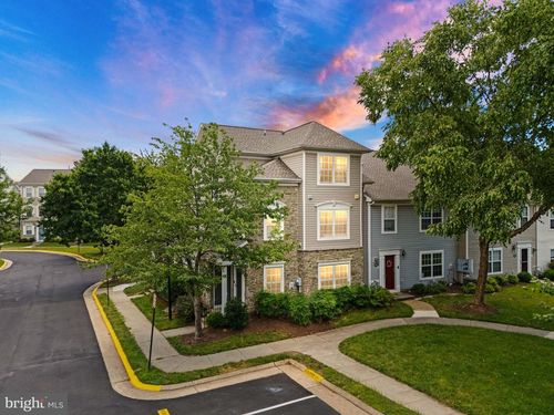 43573 Patching Pond Sq, ASHBURN, VA, 20147-6725 | Card Image