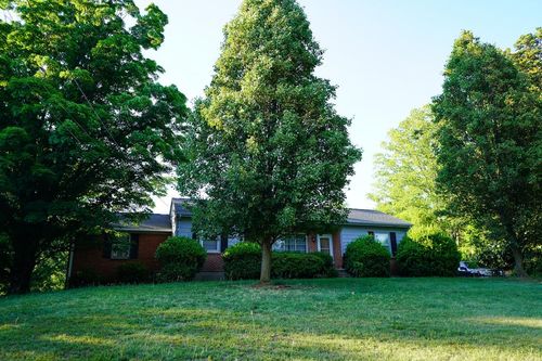906 Childress Dr, Martinsville, VA, 24112-4906 | Card Image