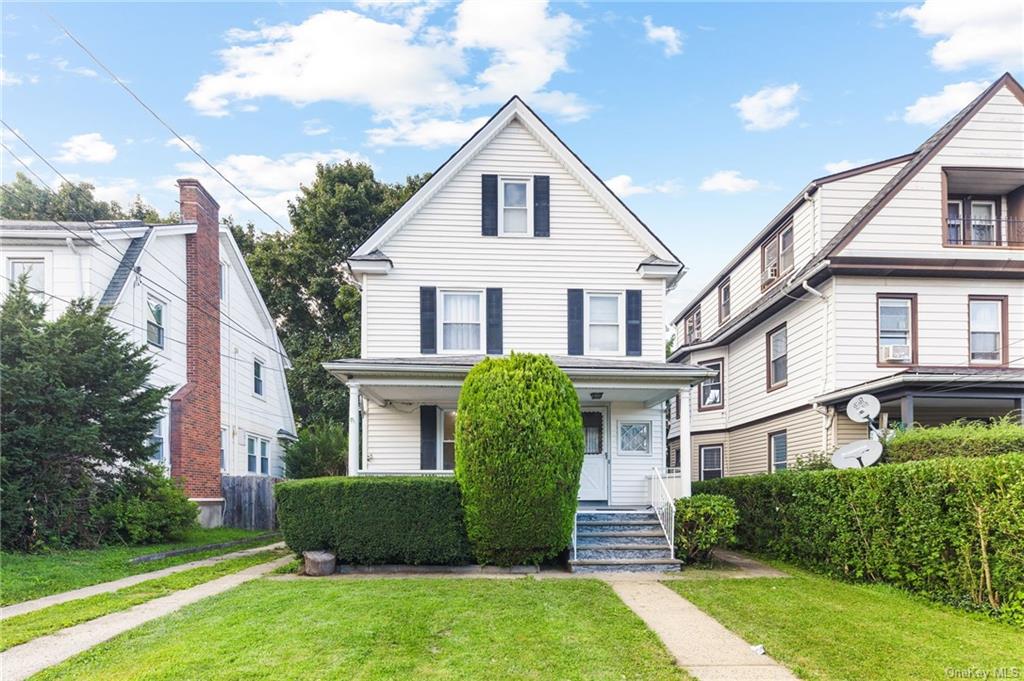 Colonial Pl, New Rochelle, NY 10801