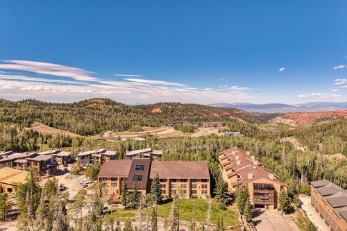 128-150 W Ridge View St, Brian Head, UT, 84719-7704 | Card Image