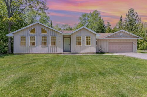 6997 Woodlea Rd W, Oscoda, MI, 48750-8767 | Card Image