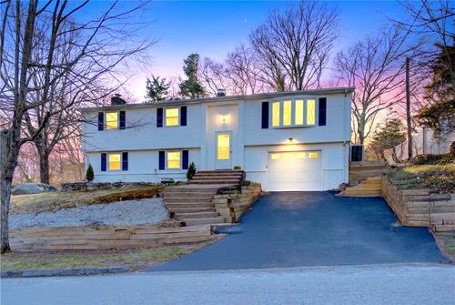 155 Birkshire Dr, Warwick, RI, 02886-8605 | Card Image